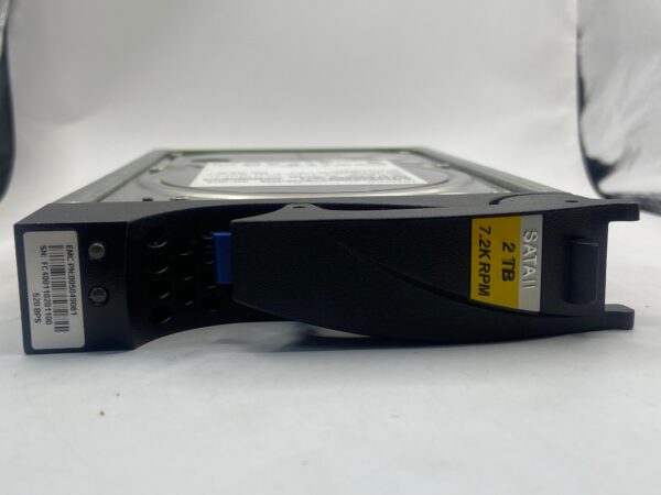 HD EMC Storage 2TB 7.2K 3,5 SATA 4GBPs 005049061 - Imagem 2