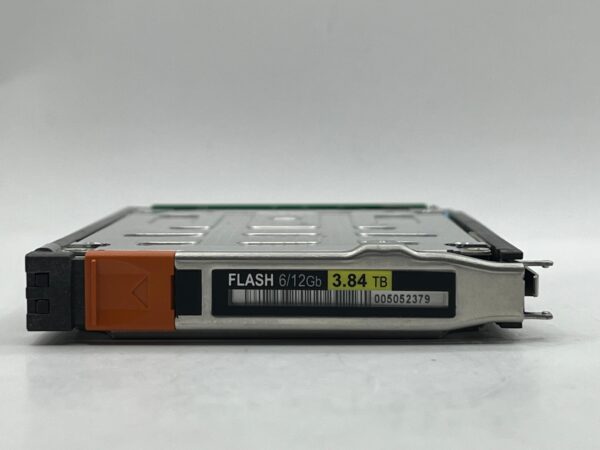 SSD EMC UNITY 3.84TB 12GB 2.5 SAS 005052379 005052584 118000632 - Imagem 2