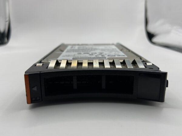 HD IBM 1.2TB 10K 2,5 SAS 6GB 00AD075 00AD076 00AD079 - Imagem 2