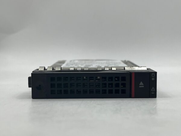 DISCO RÍGIDO INTERNO LENOVO THINKSYSTEM 03T7739 900GB