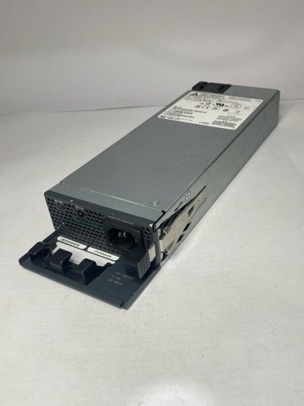 FONTE CISCO PWR-C2-250WAC 250W 341-0530-01 A 2960XR 3650    127/220V
