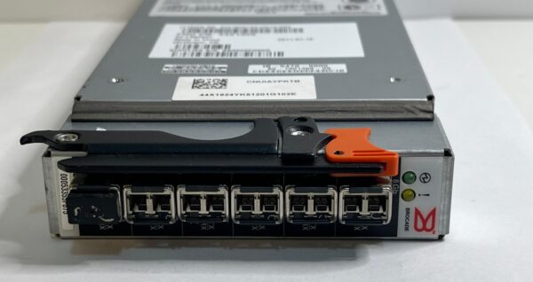 MÓDULO SWITCH BROCADE SAN 8GB IBM 42C1828 42C1835 44X1926