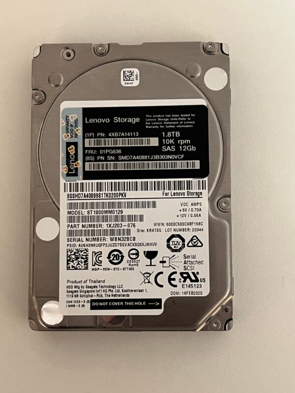 DISCO RÍGIDO DE SERVIDOR LENOVO 4XB7A14113 1.8TB SAS 10.000RP 2.5 CINZA