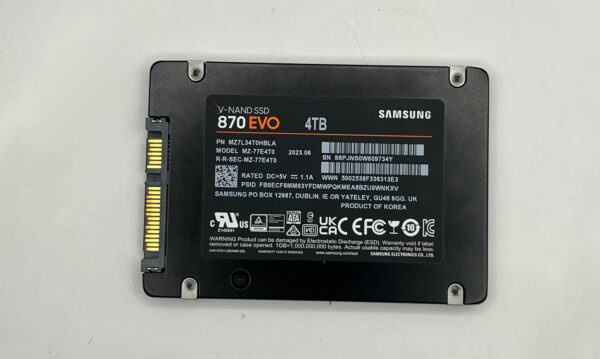 SSD SAMSUNG 4TB 2.5 SATA MZ-77E4T0B/AM MZ7L34T0HBLA MZ77E4T0   PRETO