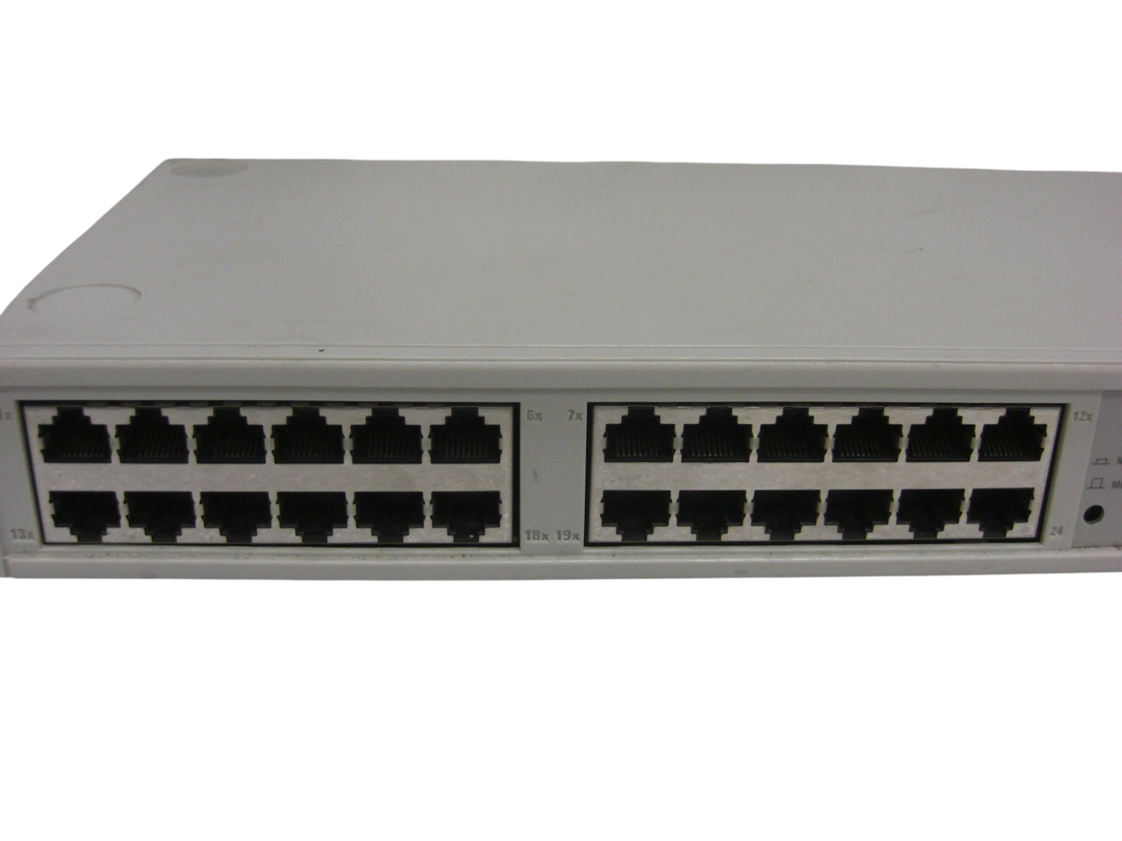 Switch 3Com Super Stack II PS Hub 40 RJ45 24-Port 1640-610-000 - Imagem 3