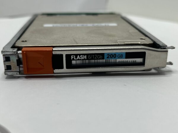 SSD EMC 200GB 2.5 SAS 6GBPs 005051195 - Imagem 2