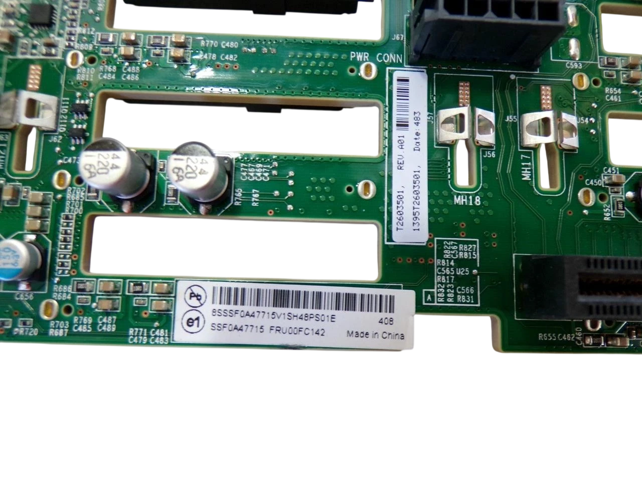 Backplane Lenovo ThinkServer RD450 RD650 16 baias 2,5" 00FC142 - Imagem 3